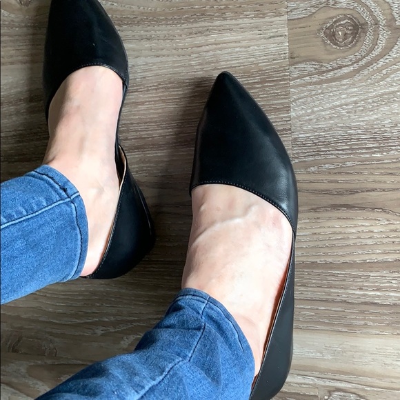 Beautiful black leather flats to dress up or down - Picture 6 of 7